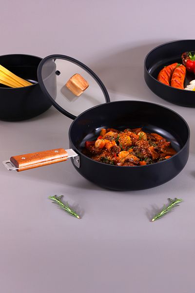 NEOFLAM Bien Black Induction 24 cm Wok Pan with Acacia Wood Handle