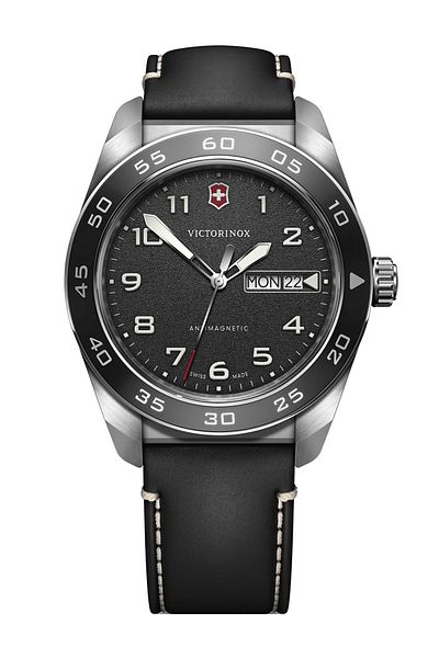 Victorinox Mens Watch 242041, Quartz, 42mm, 10atm