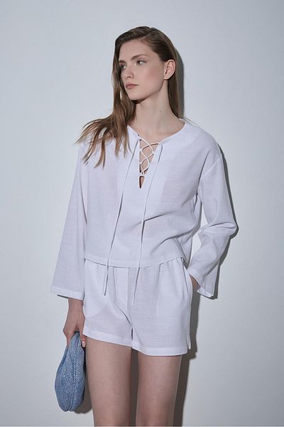 Suud Collection Λευκή λινή μπλούζα Zoe με δέσιμο