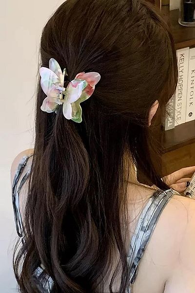 TAKIŞTIR مشبك مزلاج على شكل فراشة بألوان مختلطة
