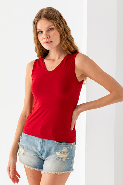 GİYSA Women's Front Back V Neck Sleeveless Basic Blouse Red - 925083
