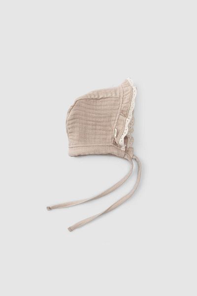 Little Gusto Embroidered Four Layer Organic Cotton Muslin Ruffled English Baby Hat Beige