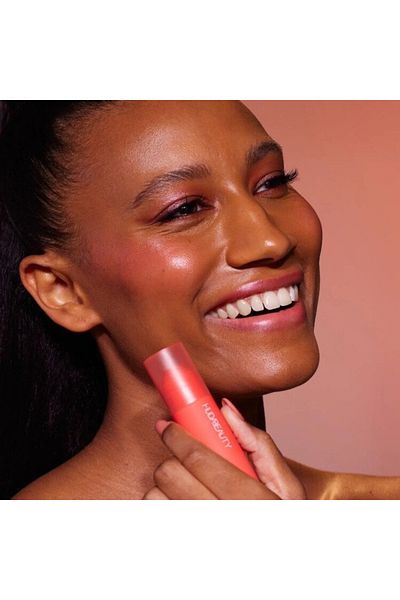 HUDA Beauty Cheeky Tint Blush Stick 5g in Shade Coral Cutie