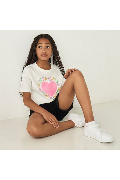 Juniors Solid Denim Shorts With Pockets And Button Closure