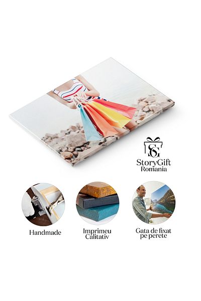 StoryGift Romania Tablou Canvas Moda Retro Si Eleganta Tanara In Costum De Baie Cu Dungi Retro, Redand Culorile S