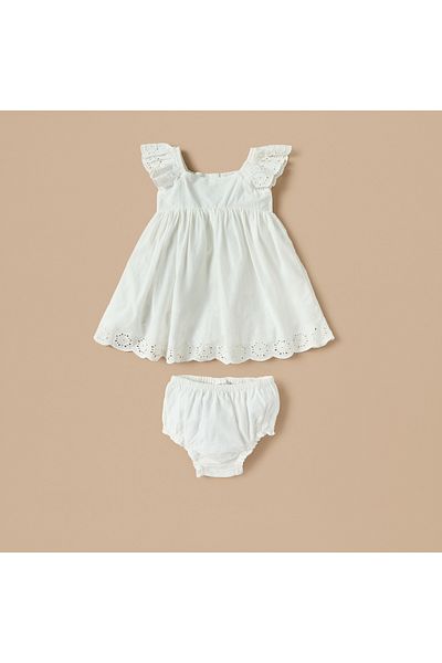 Juniors Solid Schiffli Detail A-Line Dress With Ruffle Detail And Elasticated Bloomers