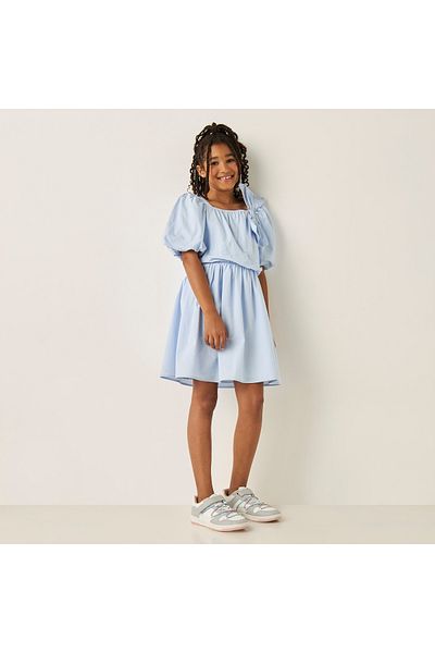 Juniors Solid Bow Applique A-Line Dress With Square Neck And Short Puff Sleeves