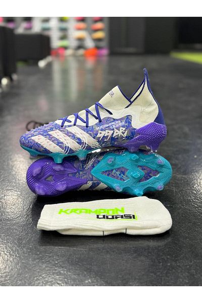 Krampon odası Ghete de fotbal Predator Elitprof Level