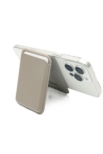 Paladyum Case محفظة حامل بطاقات مغناطيسية باللون البيج مع ميزة MagSafe