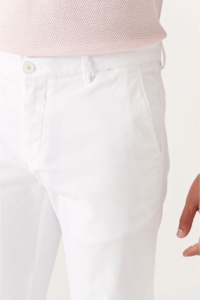 Avva Men's White Flexible Chino Canvas Trousers with Side Pockets E 003008