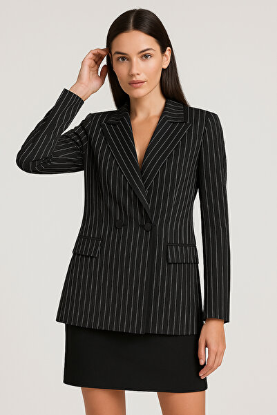 Giyim Dünyası سترة نسائية مخططة مزدوجة الصدر باللون الأسود