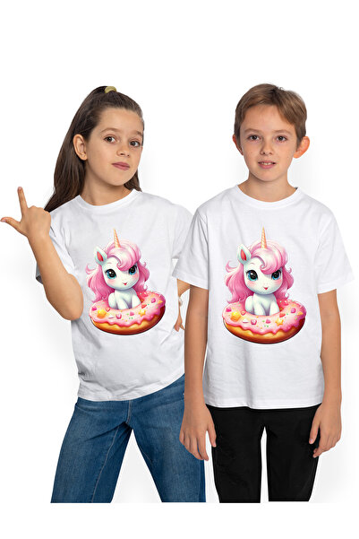 StoryGift Romania Tricou Copii Cu Un Unicorn Micut Care Sta In Centrul Unei G...