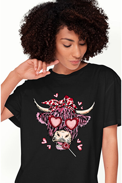 StoryGift Romania Tricou Femei Cu Un Cap De Vacuta, Indragostita, Ilustratie, Inimioare, Acadea In Blk_l