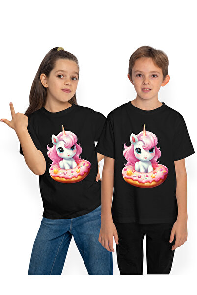 StoryGift Romania Tricou Copii Cu Un Unicorn Micut Care Sta In Centrul Unei G...