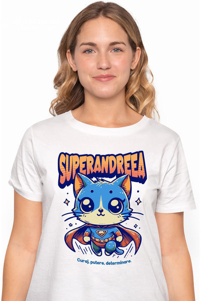 StoryGift Romania Tricou Femei Super Andreea, Supererou, Pisica Zburand, Cu Imprimeu Pe Fata, 100 Wht_m