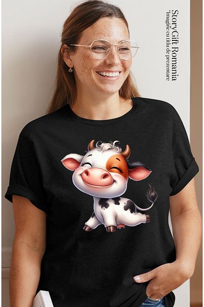 StoryGift Romania Tricou Femei Cu O Vacuta Vesela Care Se Intinde, Ilustratie, Exercitii Fizice, A Blk_l