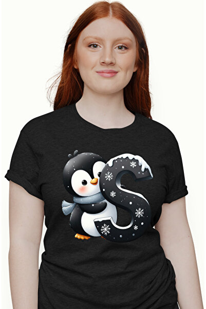 StoryGift Romania Tricou Femei cu un pinguin care tine litera "S", ilustratie...