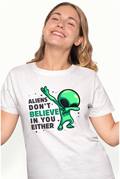 StoryGift Romania Tricou Femei cu un extraterestru verde cu mesajul "Aliens d...