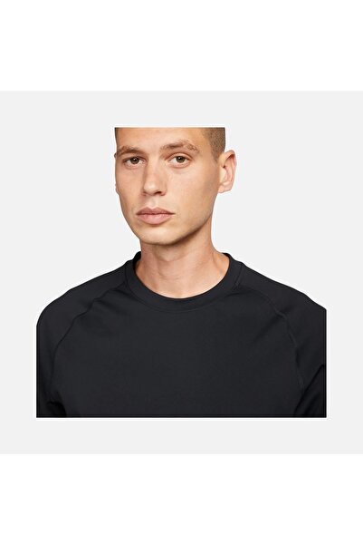 Nike Μπλουζάκι M Nk Dfadv Aps Top Ss μαύρο με λαιμόκοψη Dq4818-454