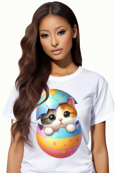 StoryGift Romania Tricou Femei cu o pisicuta vesela care iese dintr-un ou spa...