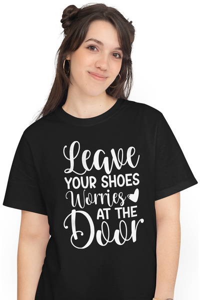 StoryGift Romania Tricou Femei cu mesaj care te indeamna sa iti lasi incaltar...