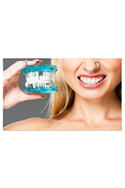 StoryGift Romania Tablou Canvas Frumusete Si Sanatate Dentara Femeia Dezbraca...