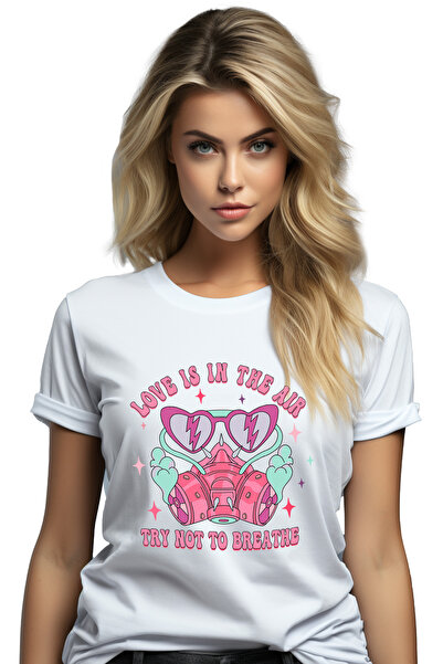 StoryGift Romania Tricou Femei cu o masca de gaze si ochelari cu mesajul "Love is in the air, Try WHT_L