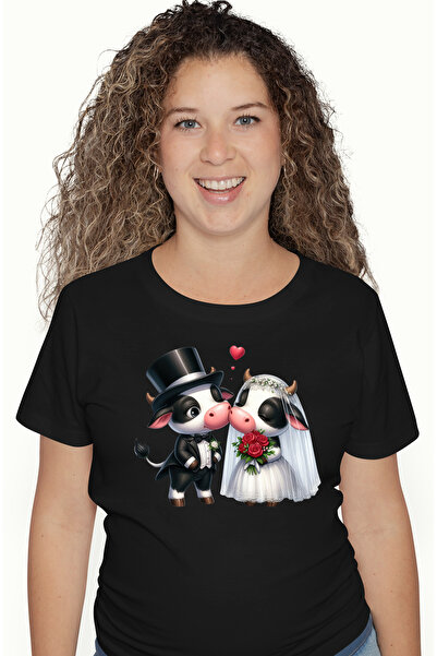 StoryGift Romania Tricou Femei cu o vacuta si un taur la nunta, ilustratie, inimioare, buchet cu t BLK_M