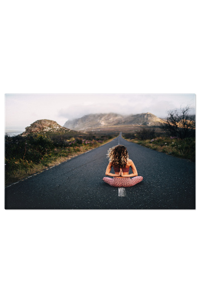 StoryGift Romania Tablou Canvas: Meditatie In Natura Salbatica - Yoga In Munti In Timpul Calatoriei