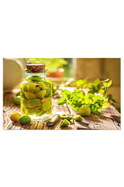 StoryGift Romania Tablou Canvas Licoare Dulce De Gutui Facuta Din Fructe Si Alcool O Bautura Rafinata Si Sanatoas