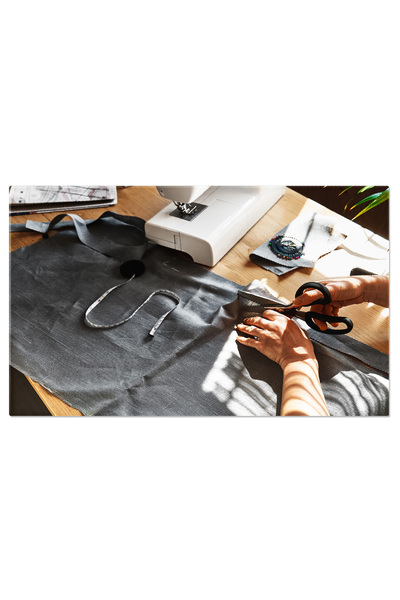 StoryGift Romania Tablou Canvas - Atelier De Croitorie: Artizanat Si Creatie ...