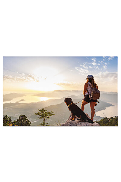 StoryGift Romania Tablou Canvas Fata Sportiva Cu Un Rucsac Sta La Marginea Muntelui, In Aer Liber, Seara, Drumeti