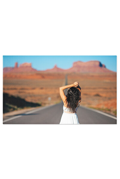 StoryGift Romania Tablou Canvas Tanara Fericita In Rochie Alba Pe Cea Mai Fai...