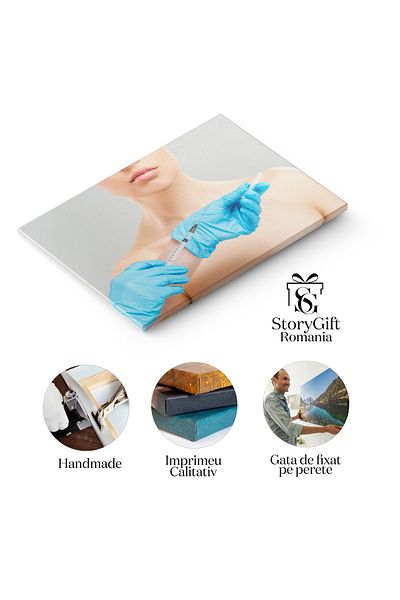 StoryGift Romania Tablou Canvas Cu Cosmetolog Efectuand Injectare Estetica - Frumusete, Tratament, Clinica