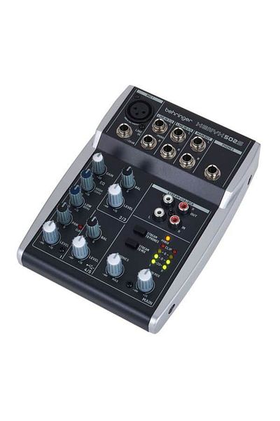 Behringer Xenyx 502S