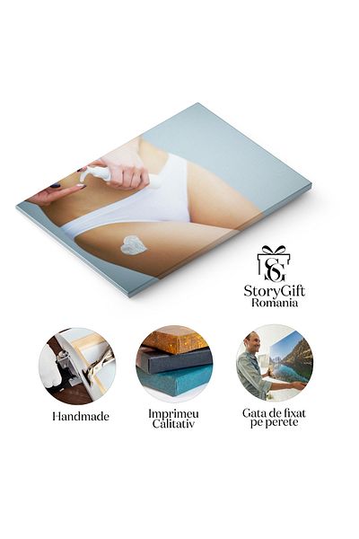 StoryGift Romania Tablou Canvas Ingrijirea Corpului Femeie Aplicand Crema Hidratanta Pe Picioare Un Moment De Ra