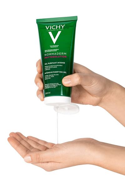 Vichy نورماديرم منظف الوجه اليومي بحمض الساليسيليك للبشرة الدهنية والمعرضة لحب الشباب