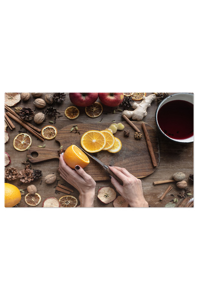 StoryGift Romania Tablou Canvas - Taierea Marului Pentru Bautura: Un Ritm Calm Si Aromat - Cinnamon, Faceless, El