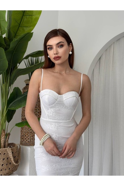 Berf Λευκό φόρεμα με δαντέλα με λουράκια με λαιμόκοψη με μήκος μίντι μήκους Premium Design