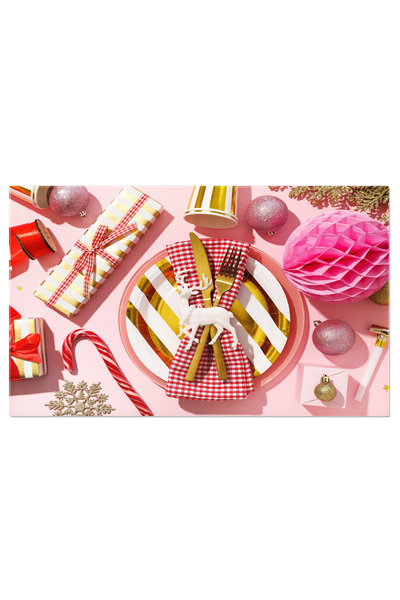 StoryGift Romania Tablou Canvas Cadouri Pentru Ziua Indragostitilor Pe Un Fundal Luminos Mici Detalii Care Adaug