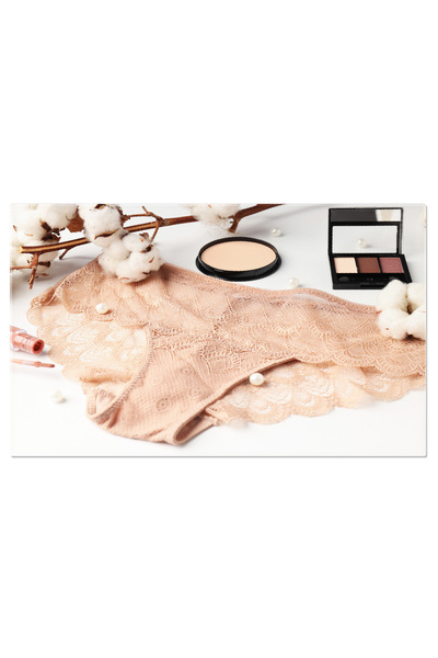 StoryGift Romania Tablou Canvas - Lenjerie Intima: Eleganta, Senzualitate Si ...