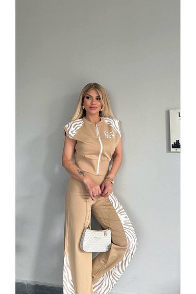 Bella Belluci Patterned Suit with Side Zipper and Leg Detail