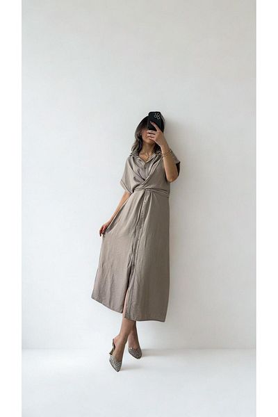 Viskosa Φόρεμα πουκάμισο VISCOSA Mink Color με διπλό στήθος, κουμπιά και άνετη εφαρμογή