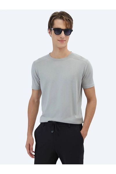 Kip Tricotaj cu model gri cu gât