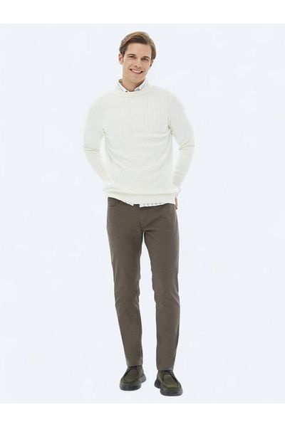 Kip Light Brown Woven Slim Fit Casual Cotton Blended Trousers