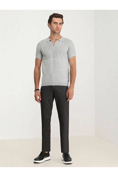 Kip Tricotaj jacquard gri cu gât polo