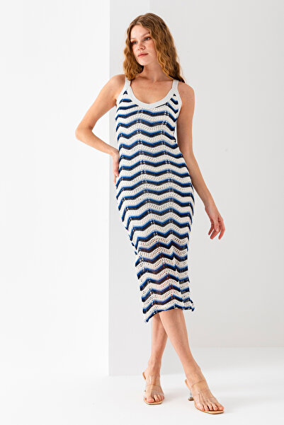 GİYSA Жіноча сукня на бретельках з V-подібним вирізом та зигзагоподібним візерунком, синя - 5063