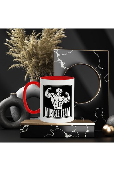 StoryGift Romania Mug with a bodybuilder and the message "Muscle team" - muscle team with Red Handle, Cu Ma,STG