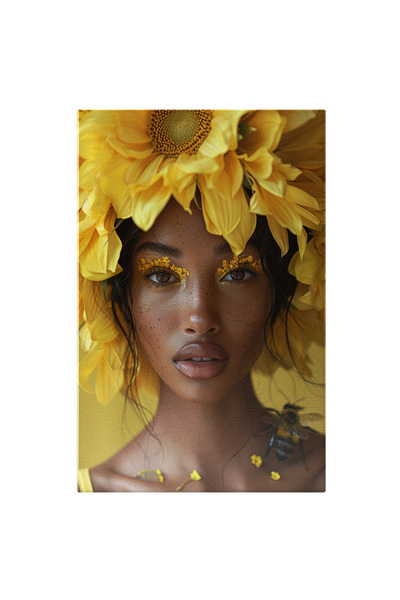 StoryGift Romania Tablou Canvas Mulatra Cu Flori Galbene In Cap Cu Pistrui Si Buze Mari Cu O Albina Pe Corp Si O