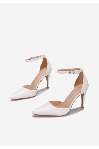 B T Shoes Bílé lodičky do špičky Allegria